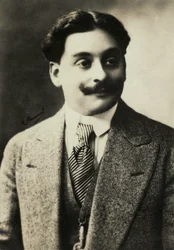 Retrato de André Mouezy - Eon (foto)
