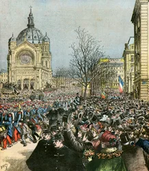 Salida de París hacia Madagascar