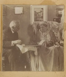 [Hardinge Hay Cameron y Lady Dalrymple jugando al ajedrez]
