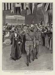 Lord Kitchener en su camino a su carruaje en Southampton