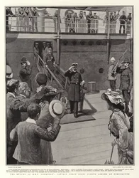 El regreso del H M S Terrible, el Capitán Percy Scott desembarcando en Portsmouth