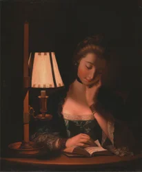 Mujer leyendo a la sombra de una campana de papel