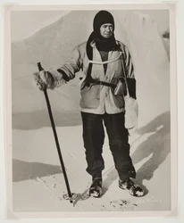 Capitán Scott (1868-1912) durante la expedición Terra Nova (1910-13) al Polo Sur