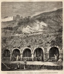 Mujeres en la fuente y lavaderos de San Gimignano (Toscana, Italia). Grabado según el dibujo de H. Catenacci, para ilustrar el viaje a Toscana y Umbría, por Francis Wey, en 1875, publicado en Le tour du monde, 1876, editado por Edouard Charton