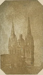 [Agujas de la catedral de San Mauricio, Angers].