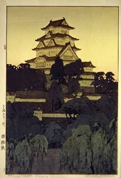 Vista nocturna del castillo de Himeji