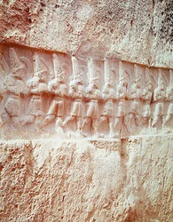 Procesión de los dioses armados