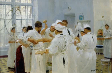 El cirujano Ivan Pavlov (1849-1936) en un quirófano (El cirujano Pavlov en un quirófano). Rodeado de su equipo médico, auxiliares y enfermeras, el cirujano opera a un paciente enfermo. Pintura por Ilya Yefimovich Repin (Ilia Repin) (1