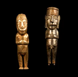 Figuras desnudas / Arte inca (metal)