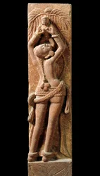 Arte indio: relieve de estuco que representa a una madre y a su hijo. Periodo kushán (Kouchan o Kushan), siglo I. Nueva Delhi, Museo Nacional.