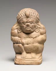 Sonajero en Forma de Yaksha Grotesco Agachado (terracota)