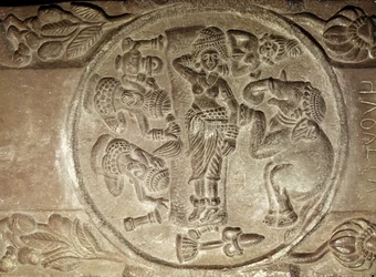 Relieve que representa el sueño de Maya, de una estupa budista de Bharhut, Madhya Pradesh, Período Maurya Tardío, Dinastía Sunga (180-72 a.C.)