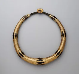 Collar de hombre (kalabubu)
