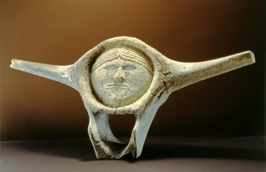 Cabeza de Jano, de Cape Dorset