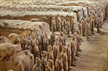 En el Museo de los Guerreros de Terracota, escenas de los distintos guerreros en la zona del Foso 1., 2009 (foto)