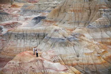 Rocas de colores cerca de Wu Cai Wan en el desierto de Gobi, Xinjiang, China occidental., 2007 (foto)
