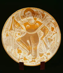 Plato decorado con figura de santo
