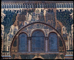 La Mezquita de los Omeyas, también conocida como la Gran Mezquita de Damasco