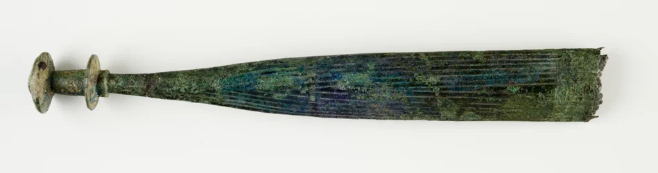 Vaina para una Daga, siglo VIII a.C. (bronce)