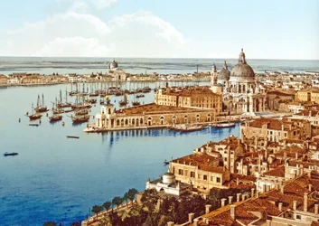 Santa Maria della Salute desde la Torre del Campanile en la Plaza de San Marcos, Venecia