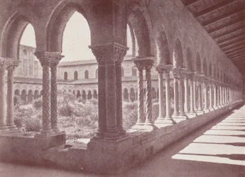 Sicilia: Los Claustros, Monreale (foto b/n)