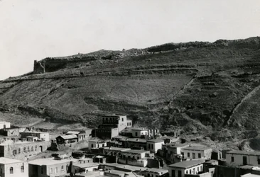 Vista de las murallas helenísticas en la esquina noreste de la Acrópolis, Ammán, Jordania