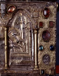 Arca de Barbarroja, con escenas de la vida de San Juan Bautista (madera, hoja de plata y piedras)