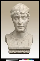Busto de un hombre con corona