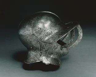 Casco cerrado tipo burgonet, principios de 1500