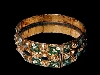 Arte lombardo: Corona de Hierro de Lombardía en oro, hierro, esmaltes y piedras preciosas