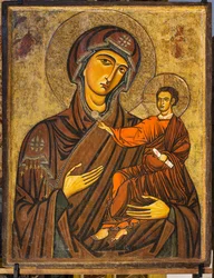 Madonna Odigitria (Virgen con el Niño), también llamada Madonna Bruna, mediados del siglo XIII