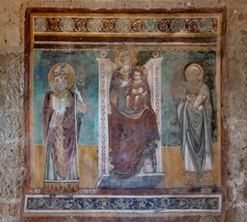 Virgen entronizada con los santos Agustín y Severo, Oratorio del Crucifijo, último cuarto del siglo XIII (fresco)