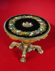 Mesa de micro-mosaico con escudos de armas de Norfolk y Leveson-Gower, 1847