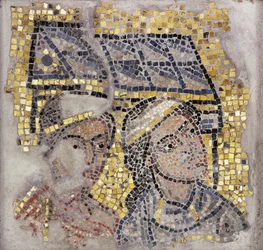 Panel de mosaico con dos cabezas y un edificio en el fondo, c.1213