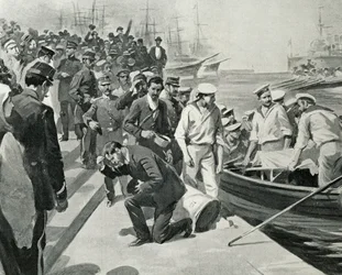 Motín del acorazado ruso Potemkin desembarcando en el puerto de Constanza en Rumanía, Ilustración de L