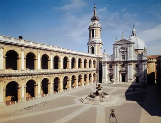 Vista de la fachada, construida entre 1570-87