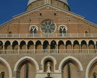 Fachada oeste (detalle)