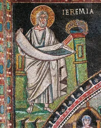 Profeta Jeremías, mosaico, izquierda de la luneta, pared norte del presbiterio, Basílica de San Vitale (Lista del Patrimonio Mundial de la UNESCO