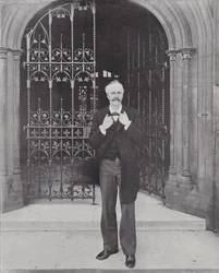 El Muy Honorable Arthur J. Balfour