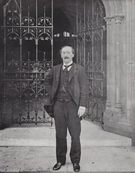 El Muy Honorable Herbert Gladstone