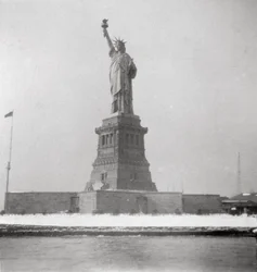 Estatua de la Libertad, Ciudad de Nueva York, EE.UU., siglo XX