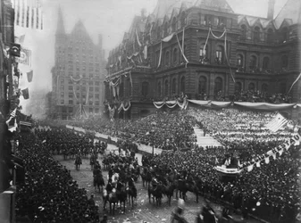 Ceremonias de dedicación en Adams Street, Chicago, para la Exposición Mundial Colombina, 1892