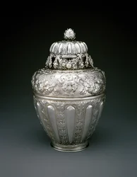 Jarra de jengibre con tapa, c.1677