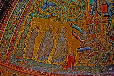 San Francisco, san Pablo, san Pedro, el papa Nicolás IV y ángeles asistiendo a la Coronación de la Virgen, ábside, hacia 1290