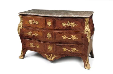 Cómoda Louis XV bombe, tercer cuarto del siglo XVIII