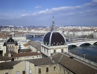Arquitectura barroca: Cúpula del Hotel Dieu (1741 - 1748). Lyon, Ródano (69)
