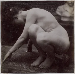 Estudio de un modelo de desnudo femenino, visto de lado, en el estudio de Jacques de Lalaing, estudio preliminar para elemento de fuente en Musee des Beaux arts, Tournai y para fuente circular