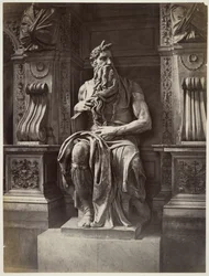 [El Moisés de Miguel Ángel]