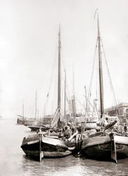 Barcos en el canal, Róterdam, 1898