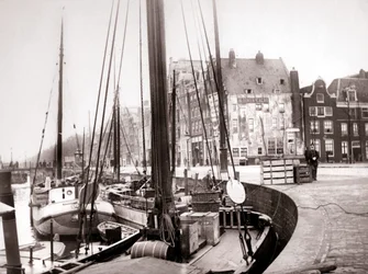 Barcos en el canal, Róterdam, 1898